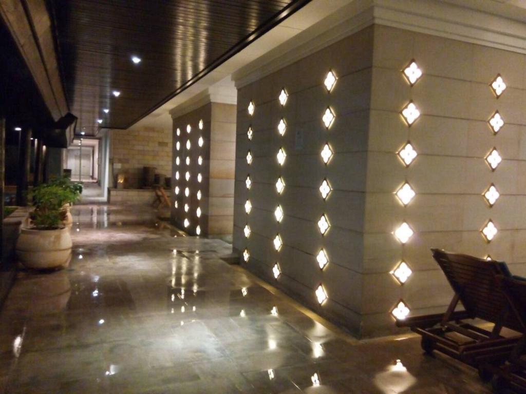 Baan Sathorn Riverfront Бангкок Номер фото