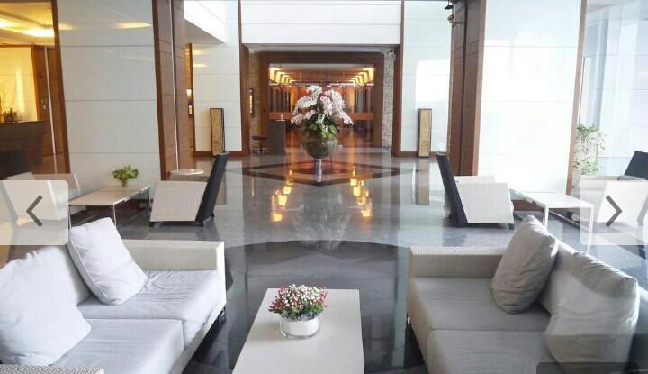 Baan Sathorn Riverfront Бангкок Экстерьер фото