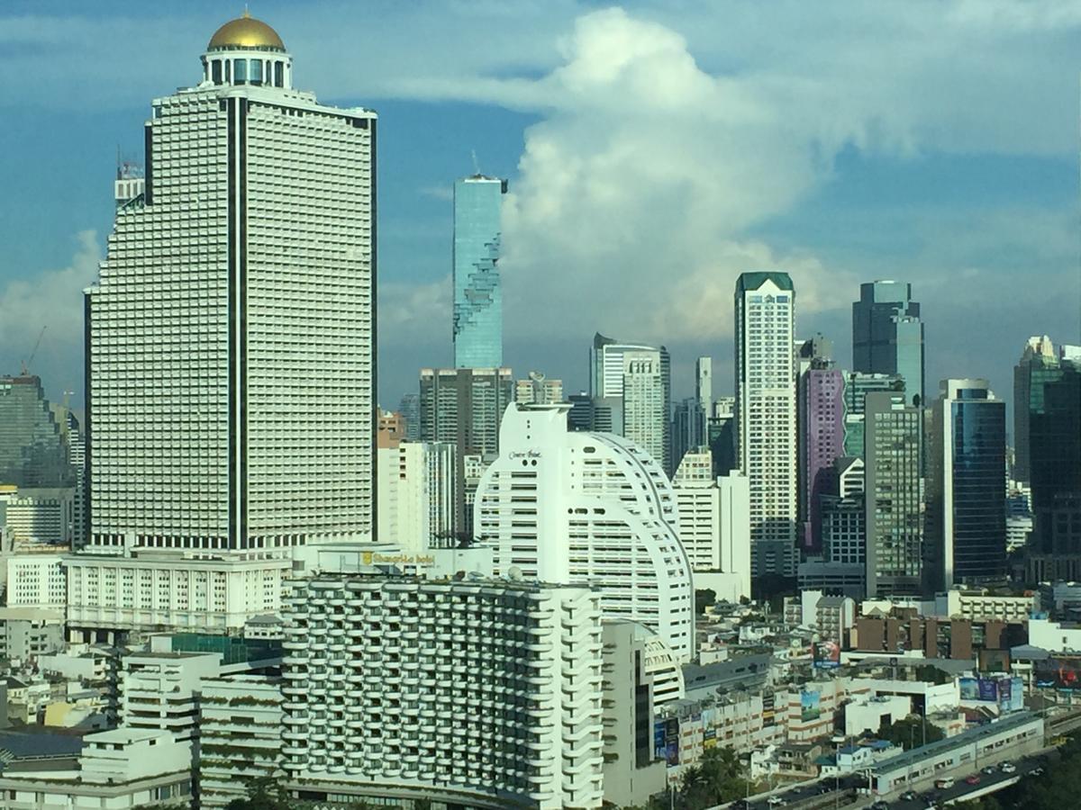 Baan Sathorn Riverfront Бангкок Экстерьер фото
