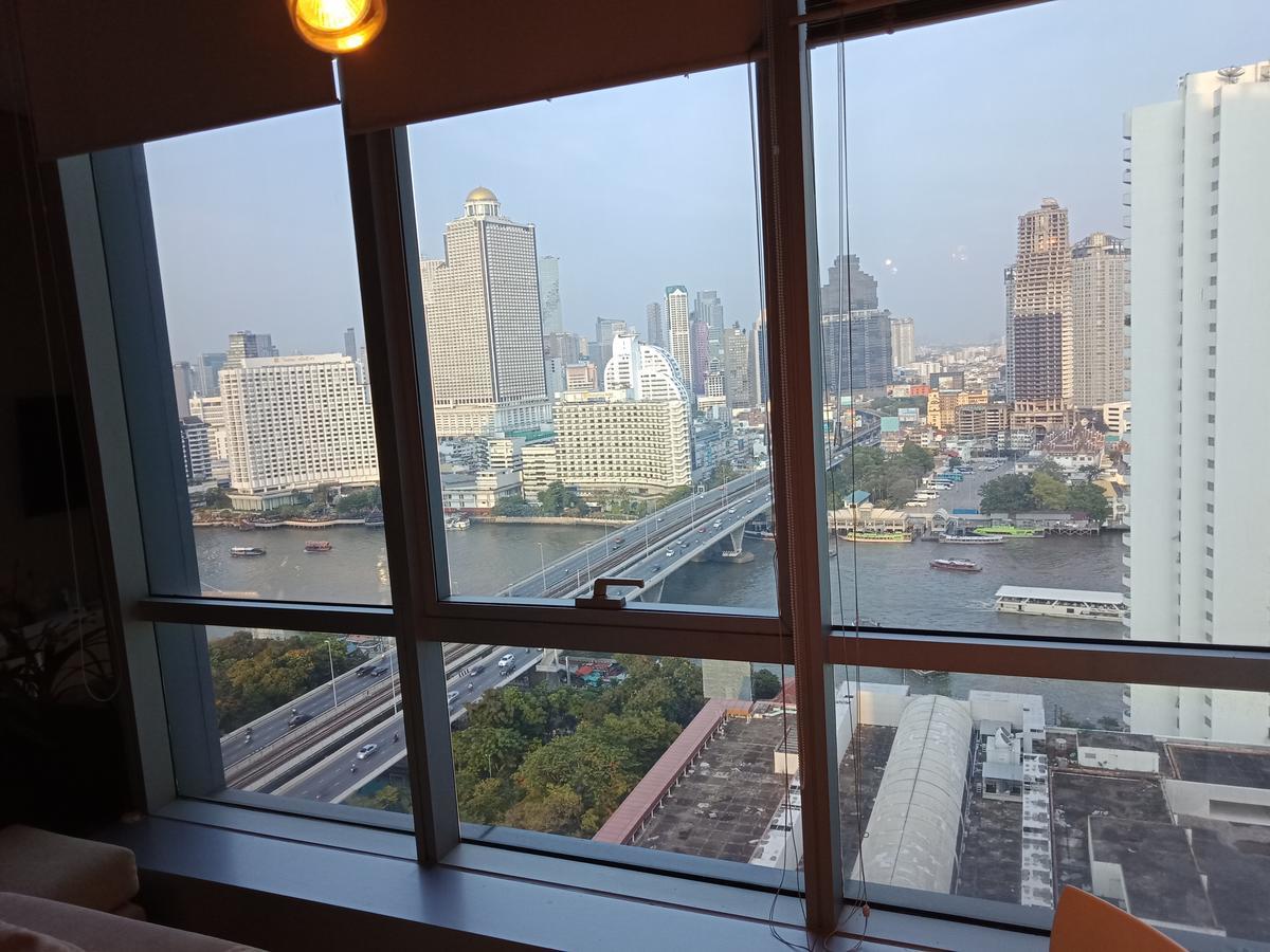 Baan Sathorn Riverfront Бангкок Экстерьер фото